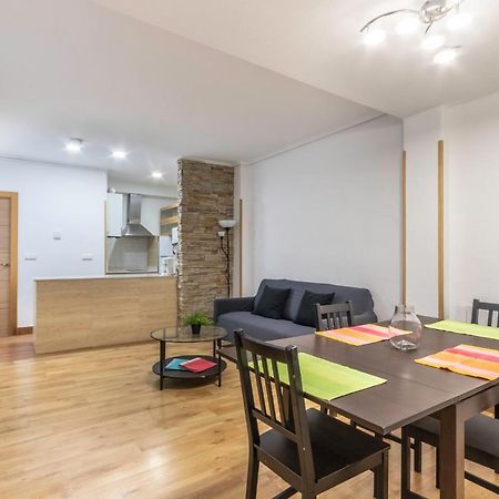 Apartamento Junto Al Guggenheim Con Parking Gratuito Bilbao Eksteriør billede